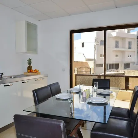 City Living Suite Tk 2 Rm 5-3
