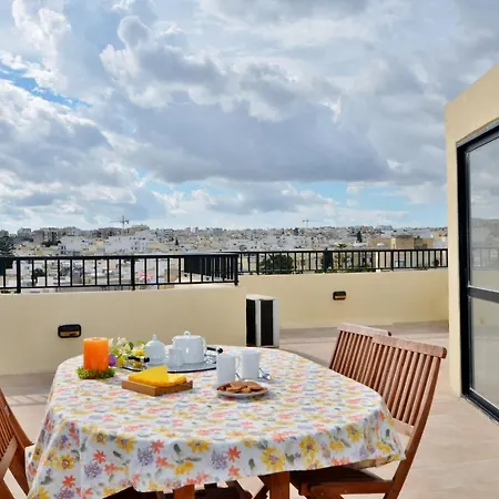 City Living Suite Tk 3 Rm 3-3