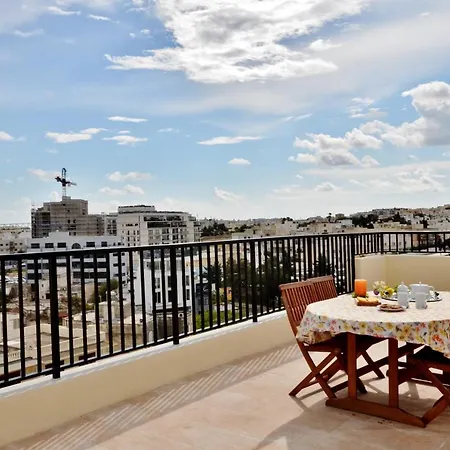 City Living Suites Tk3 Rm 5-2