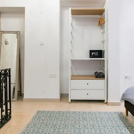 88, Valletta Boutique Escape-3
