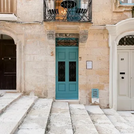 88, Valletta Boutique Escape-3