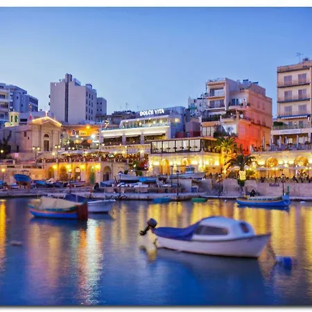 Stylish 3Br Apartment, Fantastic Location In Sliema-2