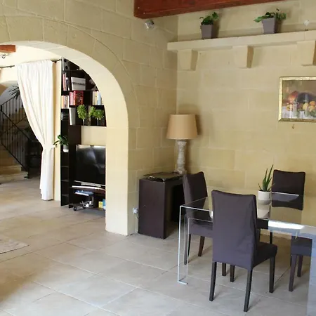 Tonella B&B-2