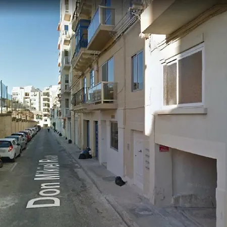 Don Mikiel Rua Apartment 2-3