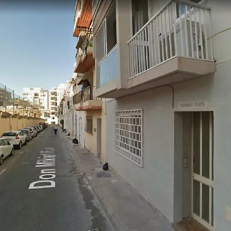Don Mikiel Rua Apartment 3-3