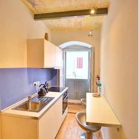 West Street Apartments-3