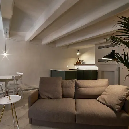Saint Paul Apartment-2