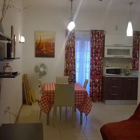 Sliema Central Apartment-3