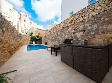 Nadia'S Luxurious House In The Coastal Town Of Sliema-2