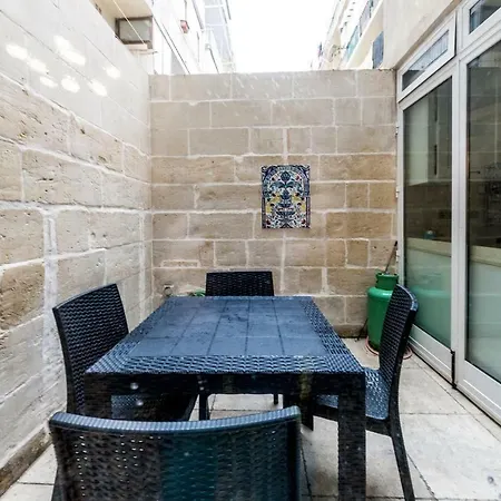 Valletta Heritage Town House-3
