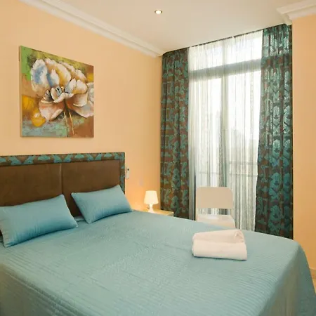 Lunik B - Sliema Duplex Apartment-3