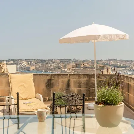 Valletta Penthouse-2