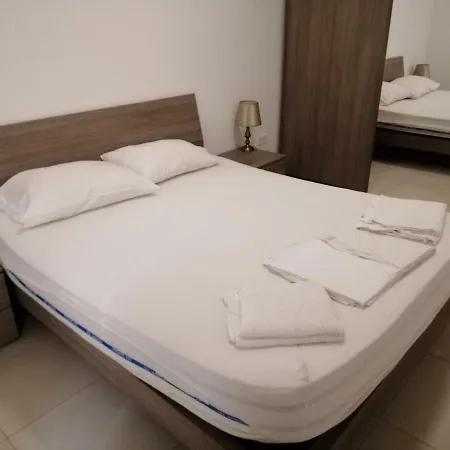 Triq Mercieqa Apartment 1-2