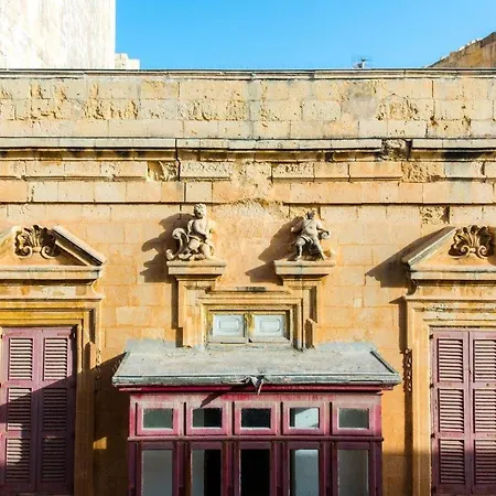 Central Valletta 2Br - 2 Bathrooms - Sleeps 6-2