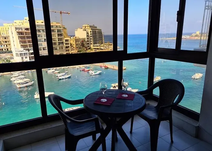 Spinola Bay Sea Front Apt 6 Saint Julian's