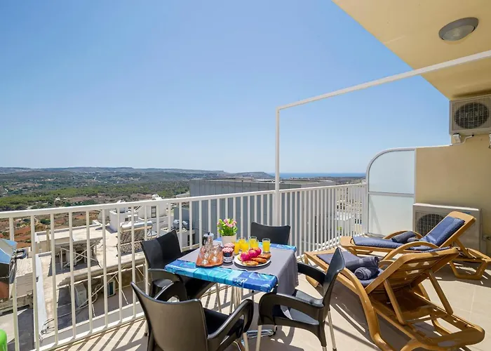 Summer Breeze Apartment With Terrace With Panoramic Views - By Getawaysmalta Mellieħa che accetta animali