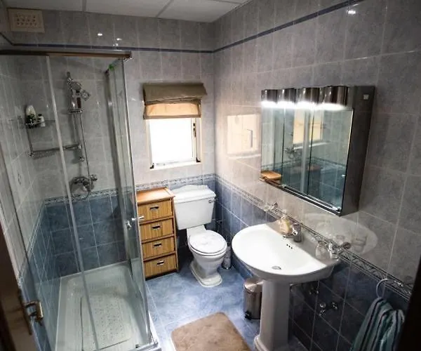 Pet friendly Apartment 5 Mins Away From The Beach. St. Paul's Bay