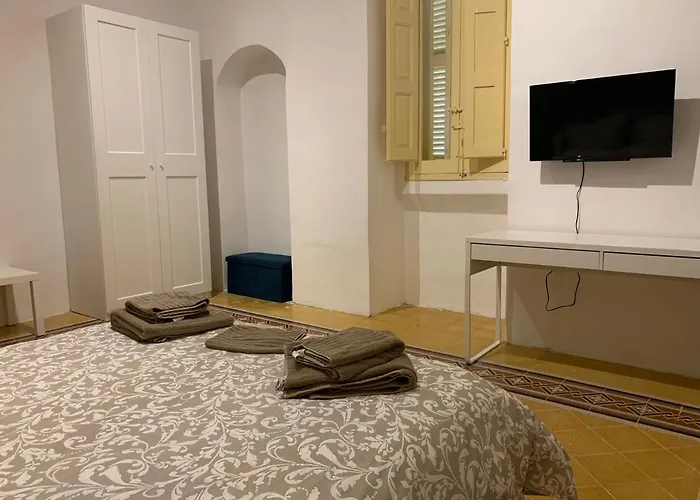 4 Bedroom Apartment In Sliema Near The Sea che accetta animali