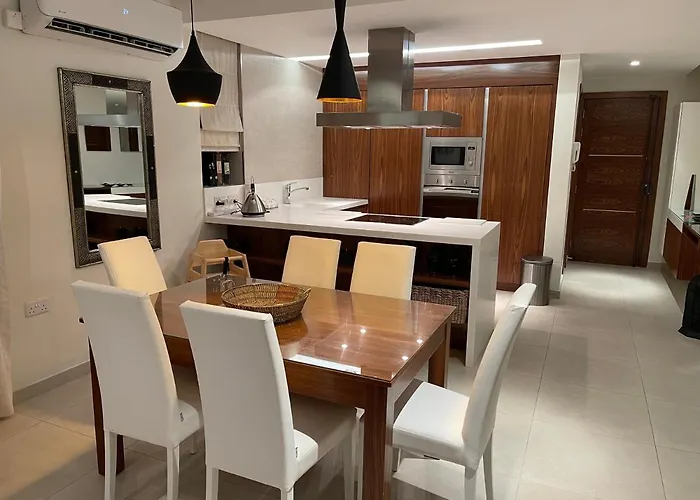 Pet friendly Deluxe Apartment With Pool In The Heart Of St Pauls Bay St. Paul's Bay