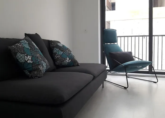 Leon Apartment - Highly Modern Sliema Stay