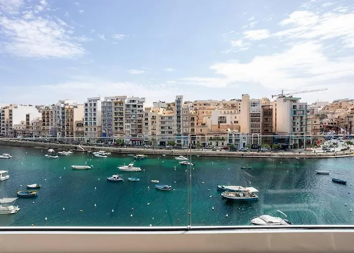 Exquisite 2-Bedroom Seafront Apartment In Spinola Bay San Ġiljan