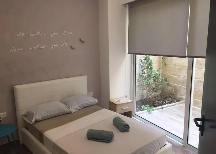 Sliema - 2 Mins From The Beach admite animales
