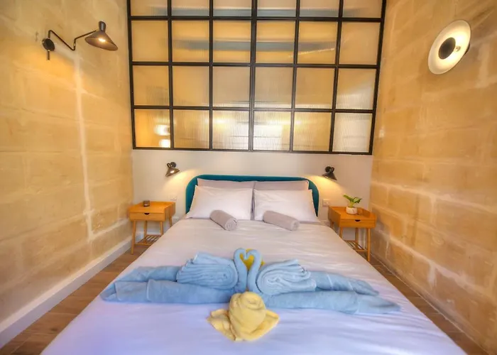 Beautifully Furnished Flat In The City Center Jbal1-1 Valletta