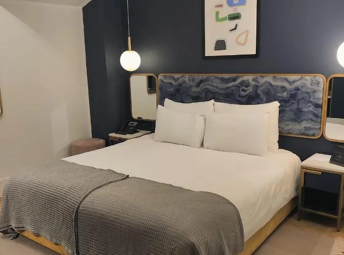 Hotel One One Two Valletta