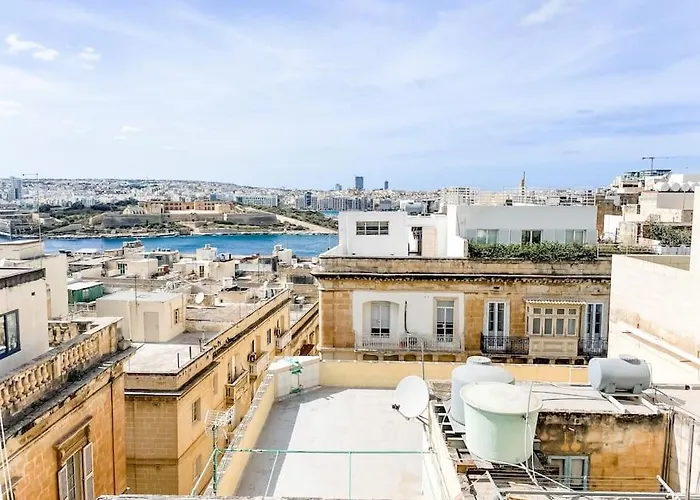 City Penthouse With Roof Terrace And Sea Views La Valeta