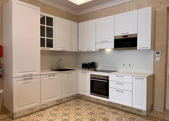 Typical Maltese Maisonette In St.Julians San Ġiljan