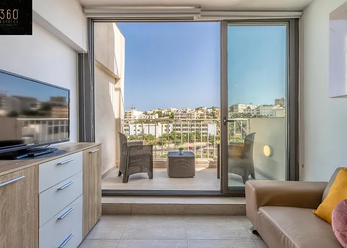 Penthouse Studio, With With Private Balcony & Wifi By 360 Estates Saint Julian's