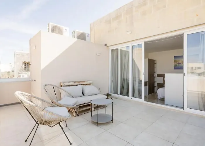 Hammock Vibes Town House Bed and Breakfast Sliema