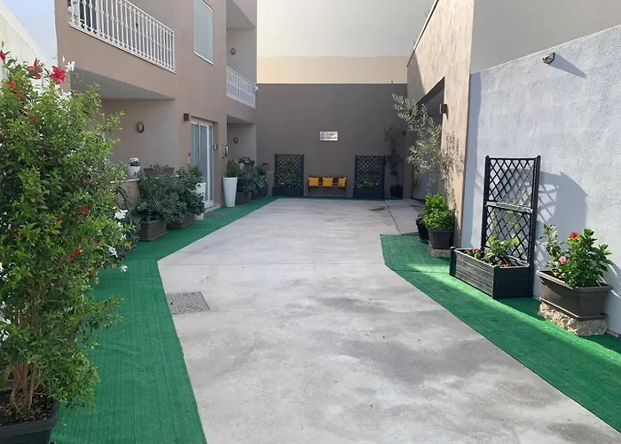 Haustierfreundliches Fl 1 Ta'Lonza Luxury With Hot Tub By Homely Mellieħa