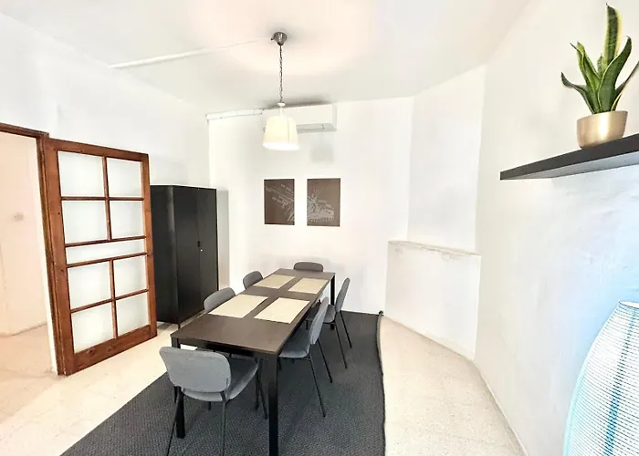 Haustierfreundliches St Julians - Balluta Bay Large 3 Bedroom Apartment Sliema