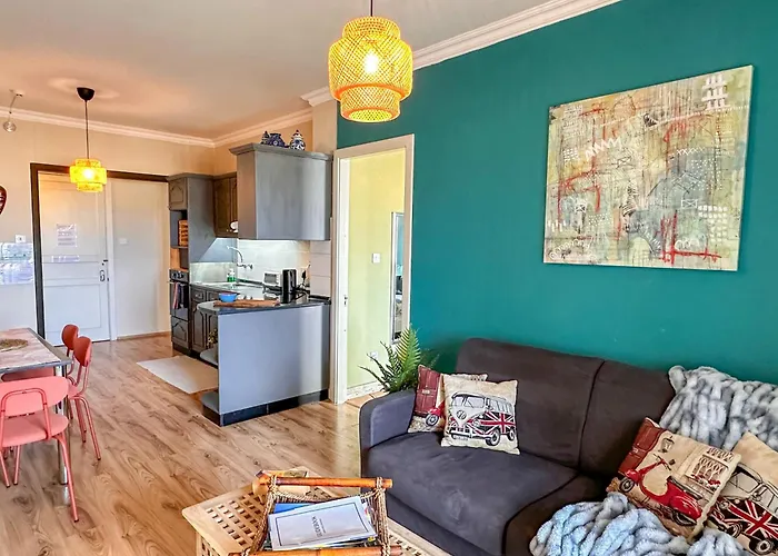 Bayview Two Bedroom St Georges Bay With Free Parking San Ġiljan