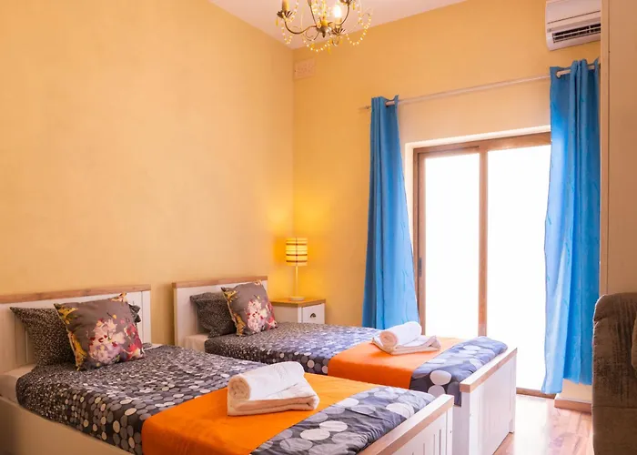 Emerald Court Apartments & Penthouse With Heated Jacuzzi Sliema