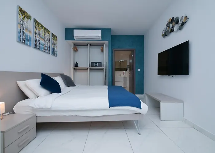 The Exiles Hotel Sliema