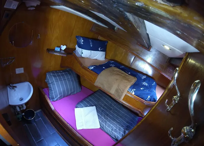 Boat Ms Cutty Jean Hotel Sliema
