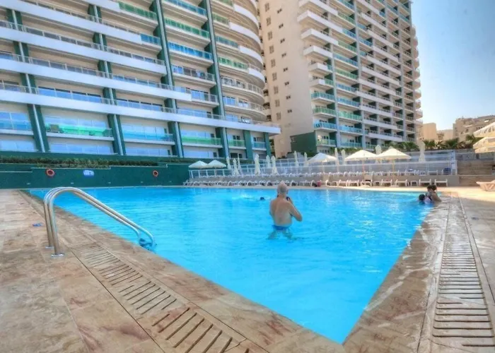 Luxury Apt With Side Seaviews And Pool, Best Location By Buena Vista Sliema