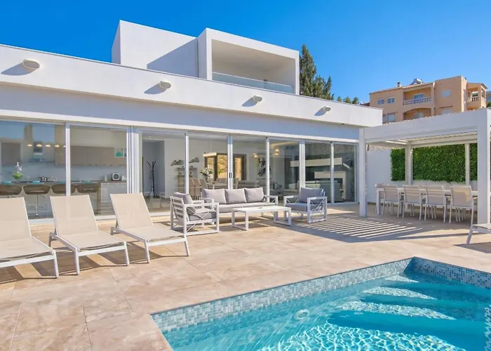 Boutique Maltese Luxury Villas - Sunset Infinity Pools, Indoor Heated Pools And More! Mellieħa