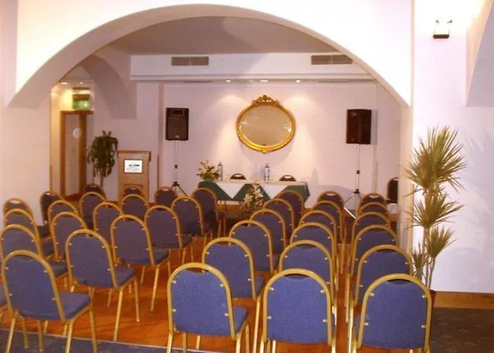 The Crown Hotel Buġibba