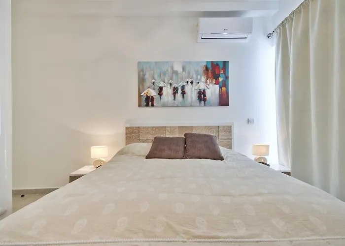 "Centre Point" Apartment San Ġiljan