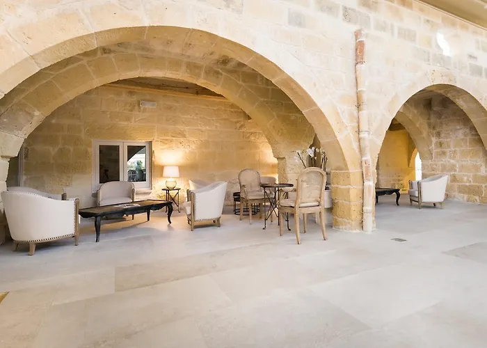 Xlendi Hotels