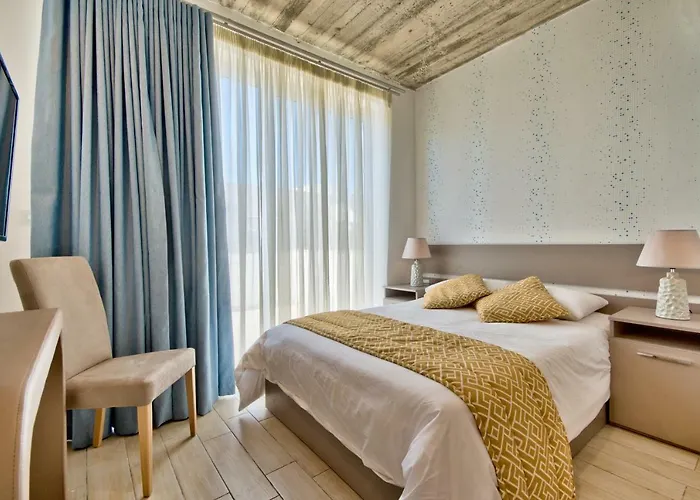 Cozy Rooms Hotel Sliema