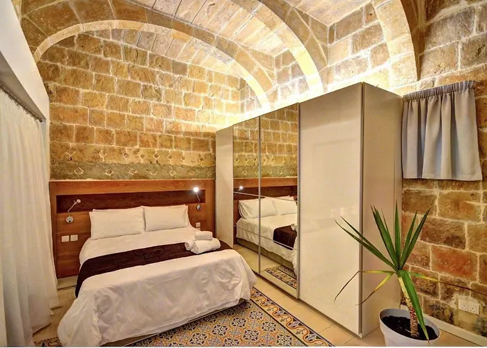 Coral Apartment  La La Valletta