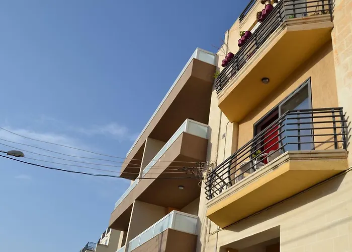 Boutique Mellieha Town Centre Bright & Spacious 3 Bedroom Apartment